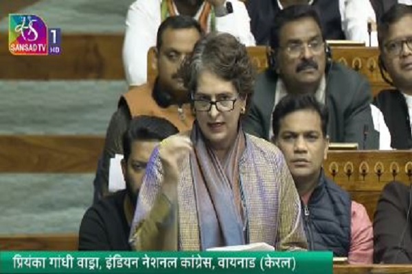 मनरेगा का नाम बदलने पर प्रियंका गांधी ने जताई नाराजगी, लोकसभा में बोलीं – ‘महात्मा गांधी मेरे परिवार से नहीं हैं, लेकिन..’