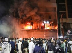 बांग्लादेश में फिर भड़की हिंसा