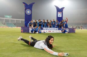 भारतीय महिलाओं का क्लीन स्वीप1