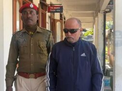 वायुसेना का पू्र्व अधिकारी गिरफ्तार