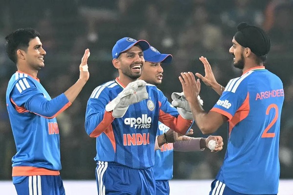 कटक टी20 : पंड्या के विस्फोटक पचासे के बाद गेंदबाजों ने प्रोटियाज को बिखेरा, भारत की 101 रनों से धमाकेदार जीत