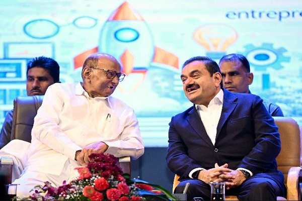 शरद पवार ने की गौतम अदाणी की तारीफ, बोले – उनका जीवन बड़े सपने देखने वाले युवाओं के लिए प्रेरणा
