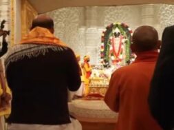 श्री राम मंदिर में सीएम योगी और राजनाथ सिंह2