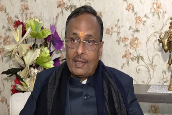 सपा नेता एसटी हसन के बयान पर दिनेश शर्मा का पलटवार, कहा- एक्शन पर रिएक्शन होता है तो सरकार के पास कठोर दंड देने का भी सिलेक्शन