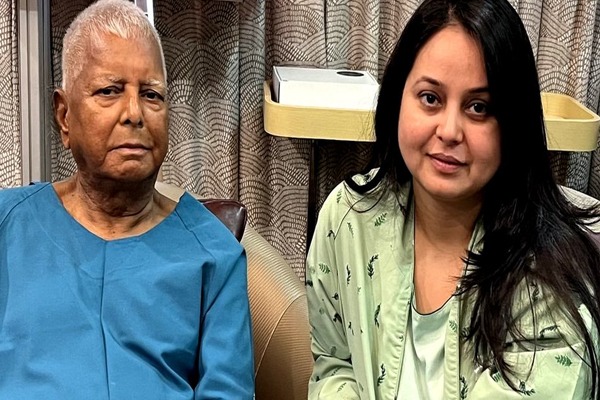 लालू परिवार में फिर मची कलह, बेटी रोहिणी आचार्य का तंज- अपनों के षड्यंत्र से तहस-नहस हुई बड़ी विरासत