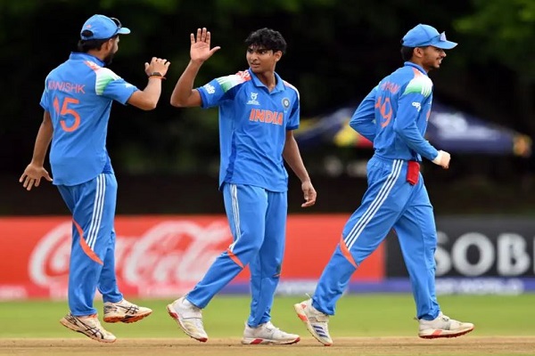 ICC अंडर-19 विश्व कप : भारत की लगातार तीसरी जीत, न्यूजीलैंड को 7 विकेट से हरा ग्रुप बी में शीर्षस्थ