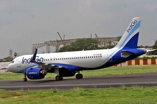 कुवैत से दिल्ली की उड़ान पर इंडिगो फ्लाइट को बम से उड़ाने की धमकी, अहमदाबाद में इमरजेंसी लैंडिंग