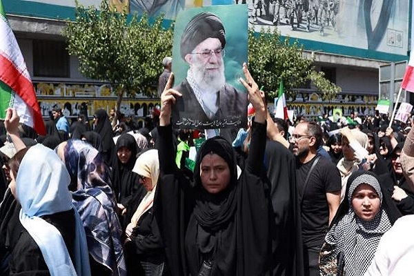 ईरान में इंटरनेट ब्लैकआउट जारी, तेहरान की चेतावनी के बाद हाई अलर्ट पर इजराइल