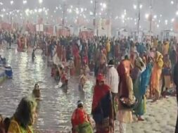 गंगा सागर में आस्था की डुबकी