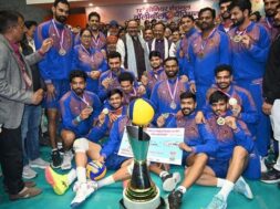 चैम्पियन रेलवे की पुरुष टीम