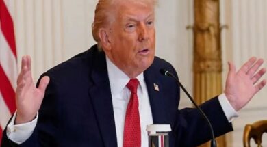 डोनाल्ड ट्रंप