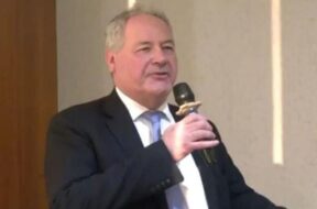 ब्रिटिश सांसद बॉब ब्लैकमैन