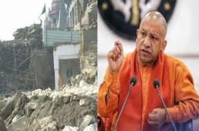 मणिकर्णिका घाट विवाद पर सीएम योगी