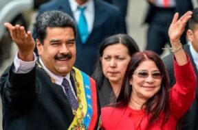 वेनेजुएला के राष्ट्रपति मादुरो व उनकी पत्नी