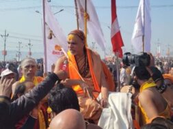 स्वामी अविमुक्तेश्वरानंद का रथ रोका