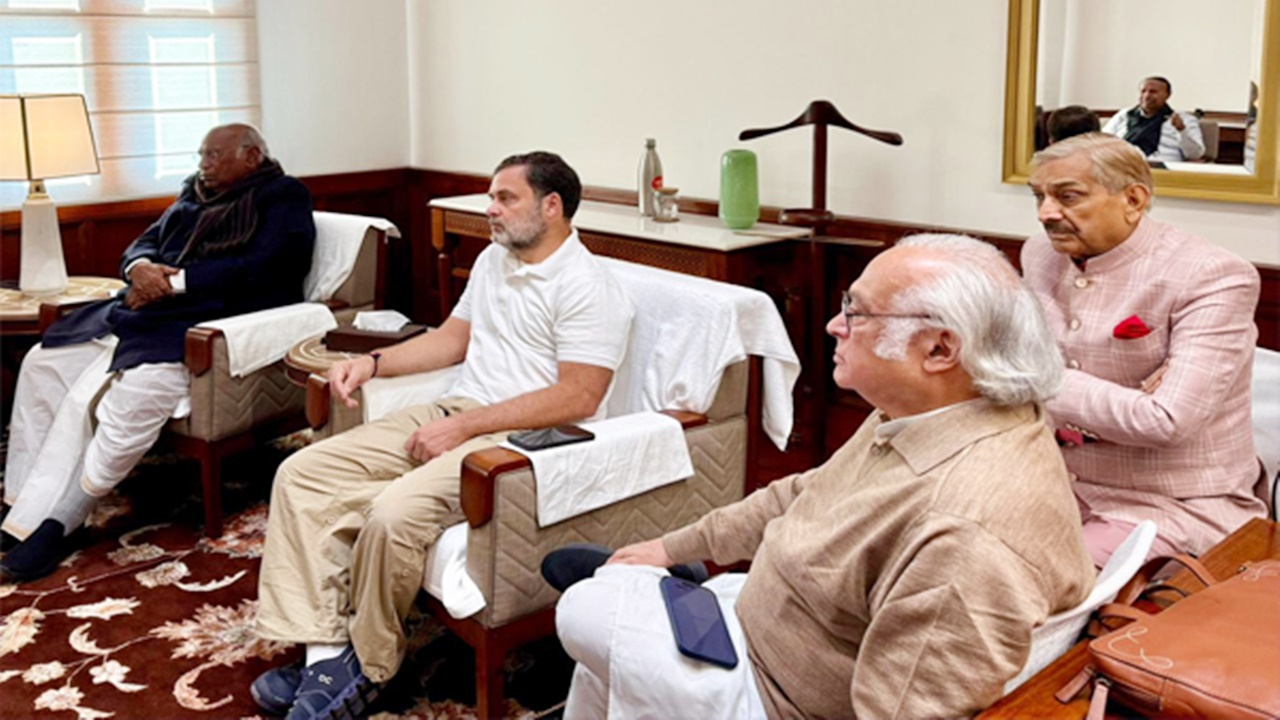 ओम बिरला के खिलाफ अविश्वास प्रस्ताव पर कांग्रेस का रुख साफ, कहा- औपचारिक ऐलान के बाद ही होगी घोषणा