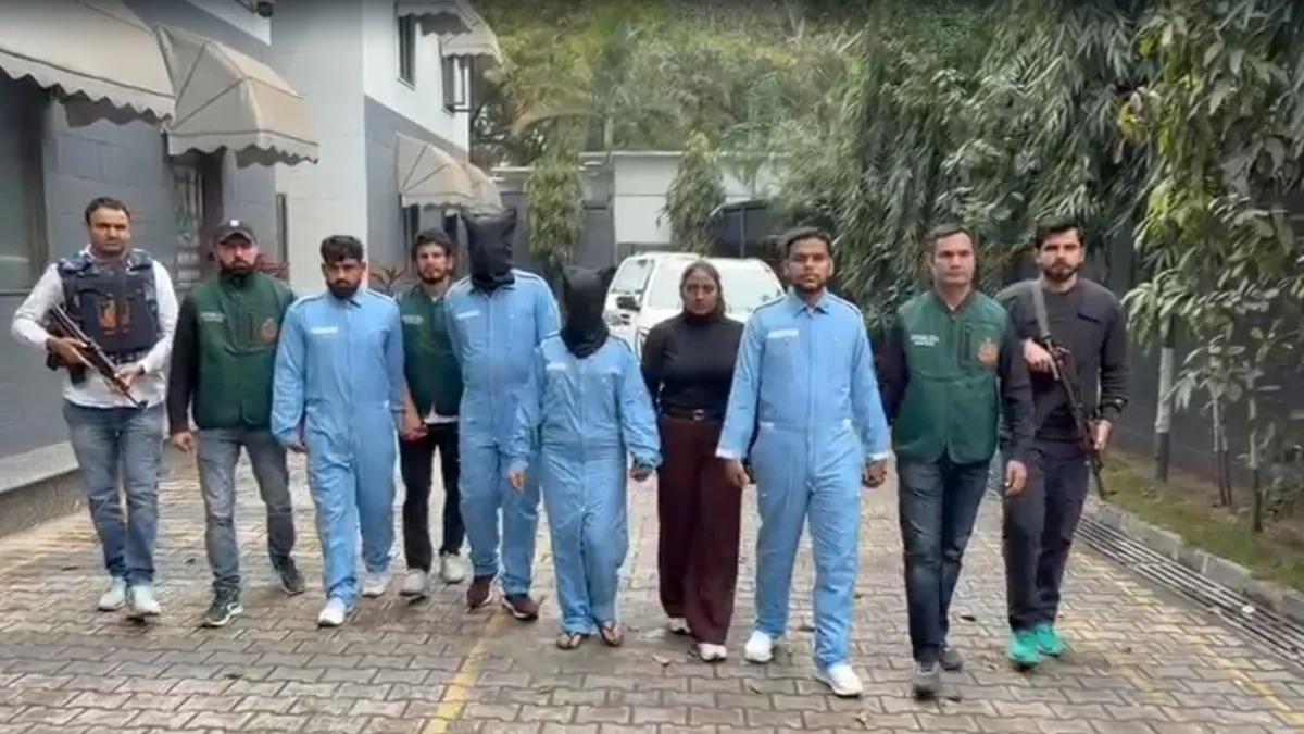 लॉरेंस बिश्नोई गैंग की ‘मैडम जहर’ गिरफ्तार, बॉबी कबूतर की गर्लफ्रेंड नेहा को पुलिस ने पकड़ा