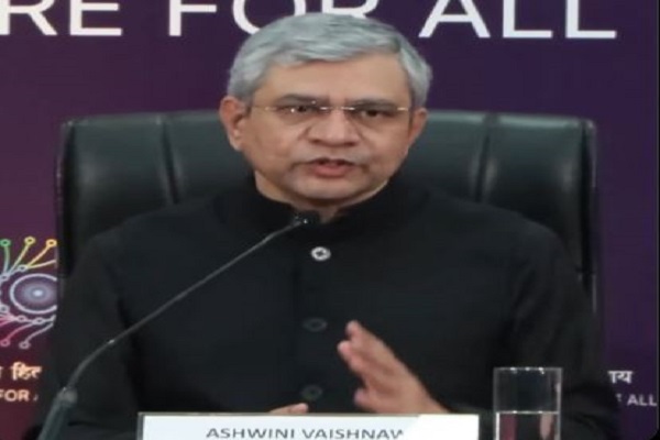 अश्विनी वैष्णव बोले – AI इंफ्रास्ट्रक्चर को मिलेगी रफ्तार, भारत में जुड़ेंगे 20 हजार नए GPU, 200 बिलियन डॉलर से ज्यादा निवेश की उम्मीद