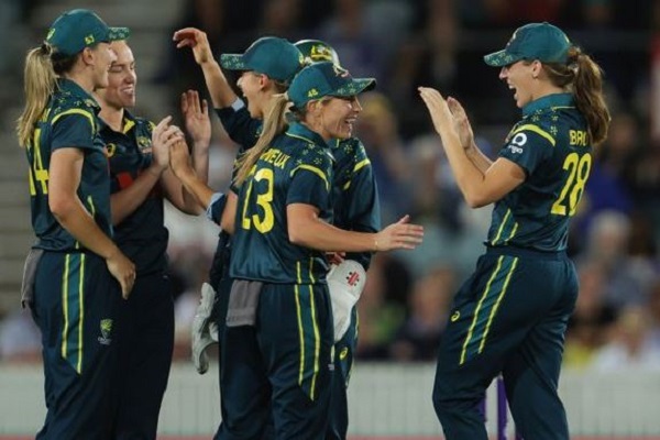 टी20 सीरीज : ऑस्ट्रेलियाई महिलाओं ने की वापसी, दूसरे मैच में भारत 19 रनों से हारा