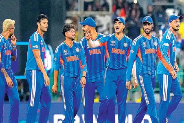 ICC टी20 विश्व कप : ईशान किशन के तूफानी पचासे के बाद गेंदबाज दहाड़े, पाकिस्तान को रौंद टीम इंडिया सुपर 8 में