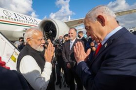 नेतन्याहू ने गले मिलकर पीएम मोदी को दी विदाई