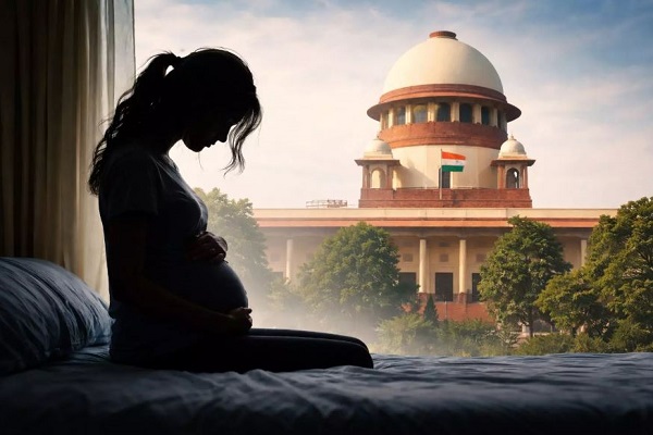 सुप्रीम कोर्ट का अहम फैसला : महिला की मर्जी के बिना गर्भावस्था जारी नहीं रखी जा सकती