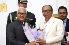 युमनाम खेमचंद सिंह ने ली शपथ