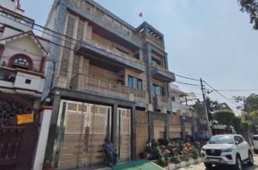 लखनऊ में उमाशंकर सिंह का आवास