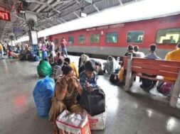 होली पर अतिरिक्त ट्रेनें