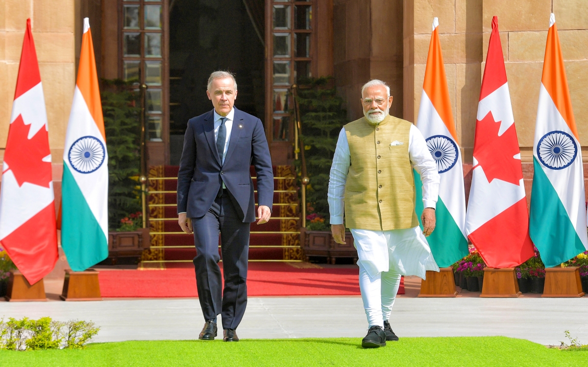 प्रधानमंत्री मोदी ने मार्क कार्नी ने साथ की बैठक, भारत-कनाडा रक्षा संवाद स्थापित, 50 अरब डॉलर व्यापार लक्ष्य