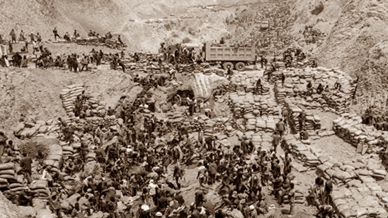 कांगो : रुबाया कोल्टन खदान में भयानक भूस्खलन: 70 नाबालिगों समेत 200 से अधिक मजदूरों की मौत, रेस्क्यू ऑपरेशन जारी