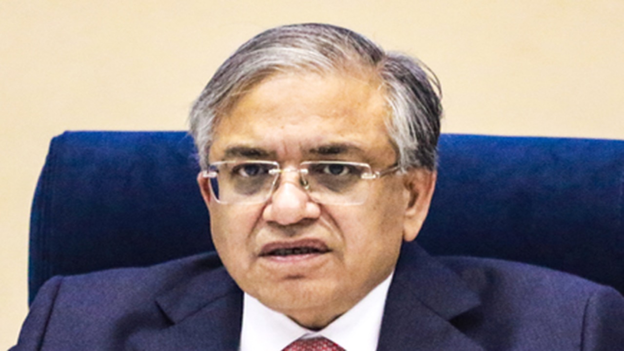 एक्शन में चुनाव आयोग: बंगाल के डीजीपी और कोलकाता पुलिस कमिश्नर को हटाया, सिद्ध नाथ गुप्ता को पुलिस की कमान