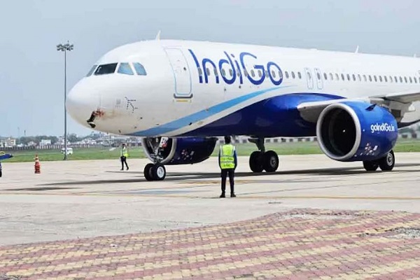दिल्ली के IGI हवाई अड्डे पर इंडिगो विमान की आपात लैंडिंग, विमान में सवार थे कुल 161 यात्री