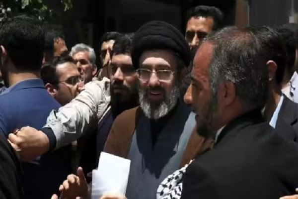 ईरान ने ठुकराया अमेरिका का 15 सूत्री शांति प्रस्ताव, कहा – अपनी शर्तों पर ही खत्म करेंगे जंग