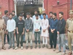 गंगा में इफ्तार पार्टी पर 14 गिरफ्तार