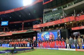 चिन्नास्वामी स्टेडियम ने 11 प्रशंसकों को दी श्रद्धांजलि