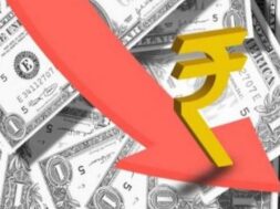 डॉलर के मुकाबले रुपया पहली बार 95 पार