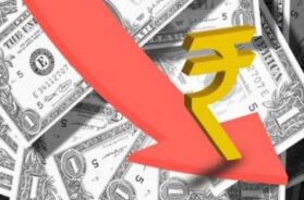 डॉलर के मुकाबले रुपया पहली बार 95 पार