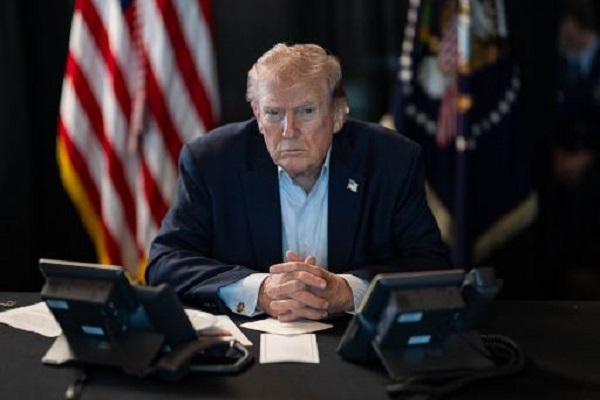 ट्रंप की ईरान को चेतावनी- होर्मुज जलडमरूमध्य में बारूदी सुरंगें बिछाने का प्रयास किया तो सैन्य परिणाम भुगतने होंगे