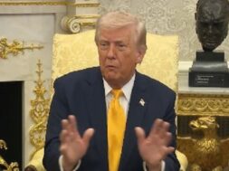 डोनाल्ड ट्रंप