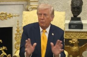 डोनाल्ड ट्रंप