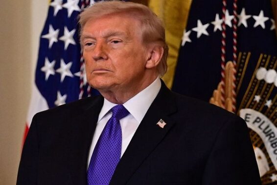 डोनाल्ड ट्रंप