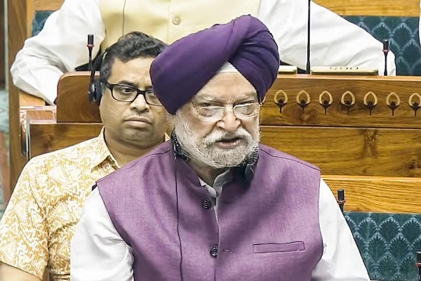 पेट्रोलियम मंत्री हरदीप पुरी ने संसद में दी जानकारी- 5 दिनों में एलपीजी उत्पादन 28% बढ़ा
