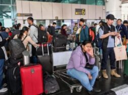 फ्लाइट्स रद होने की सूचना