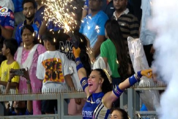 आईपीएल-19 : लगातार दूसरे दिन गेंदबाजों की दुर्दशा, MI ने KKR के 221 रनों का लक्ष्य बौना साबित किया