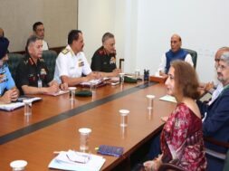 रक्षा मंत्री की उच्चस्तरीय बैठक