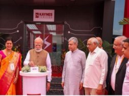 साणंद में सेमीकंडक्टर यूनिट का उद्घाटन