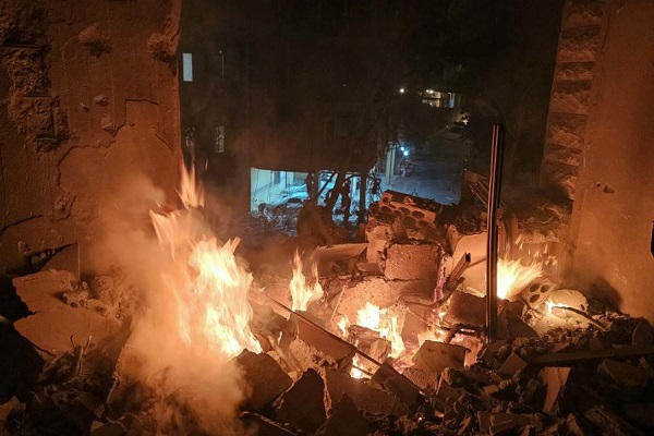 अमेरिका व इजराइल के संयुक्त हमलों से ईरान में मची तबाही, अब तक 555 लोग मारे गए