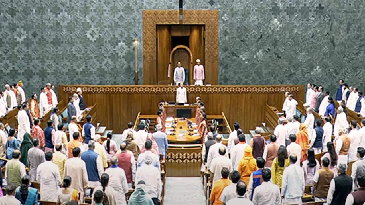 परिसीमन बिल पर विपक्ष ने उठाए सवाल, अमित शाह बोले- सपा का बस चले तो वह घरों की जाति तय कर दे