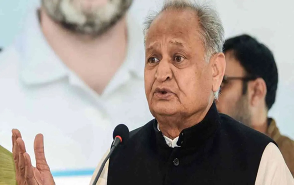 अशोक गहलोत का TMC पर सियासी प्रहार, कहा- बंगाल में भाजपा के प्रवेश के लिए ममता बनर्जी जिम्मेदार, राहुल गांधी सही बोल रहे हैं